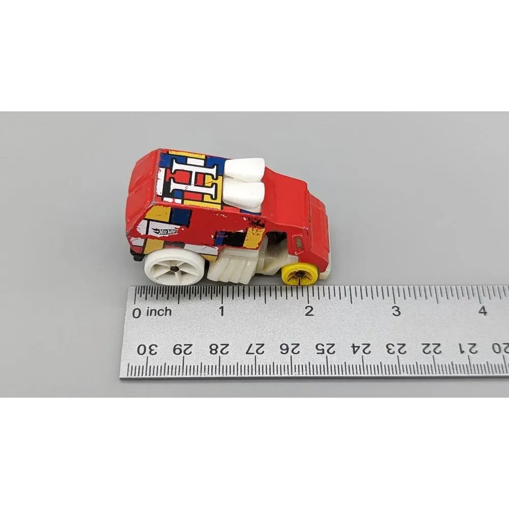 Mattel Hot Wheels Cool One 2004 Red Van 1:64 Diecast Car